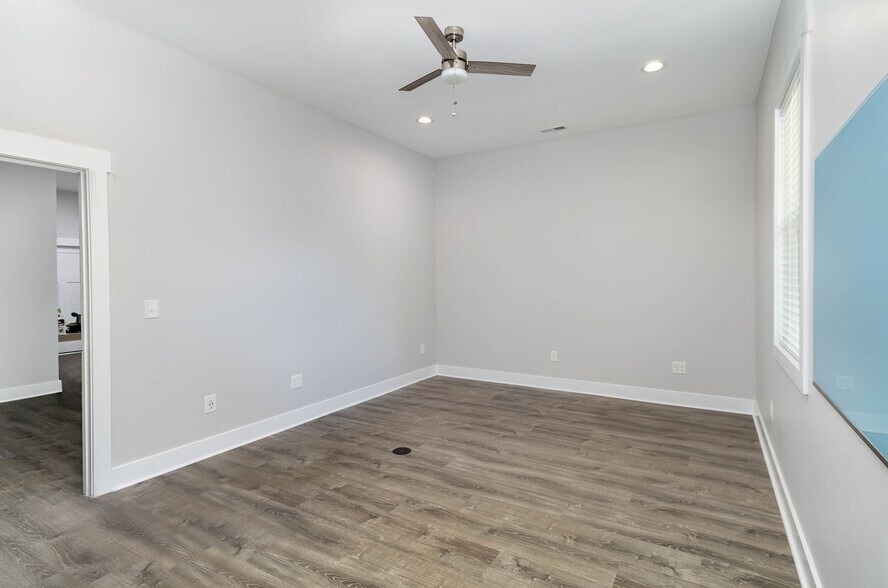 More Photos Of 125 Co Op Rd, Myrtle Beach Office Residential For Lease