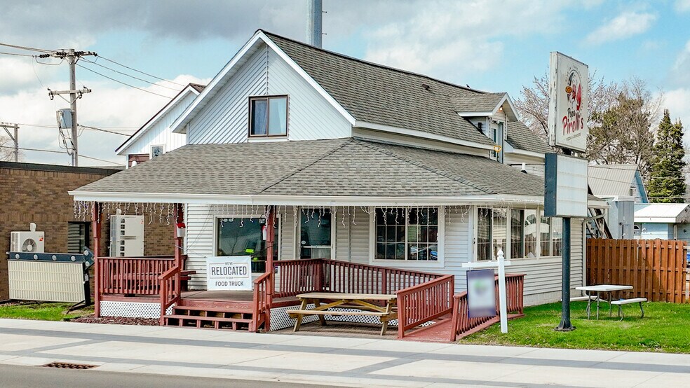 Primary Photo Of 613 E La Salle Ave, Barron Restaurant For Sale