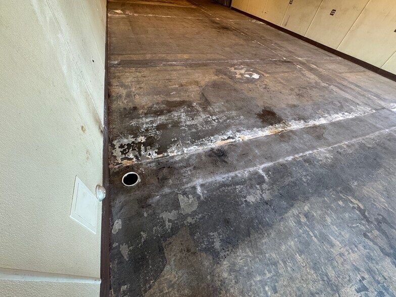 More Photos Of 3405 Commercial St SE, Salem Storefront For Lease