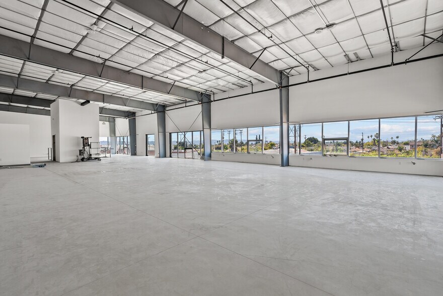 More Photos Of 8070 Webb Ave, North Hollywood Warehouse For Sale