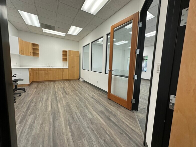 More Photos Of 1216-1220 Suncast Ln, El Dorado Hills Medical For Sale