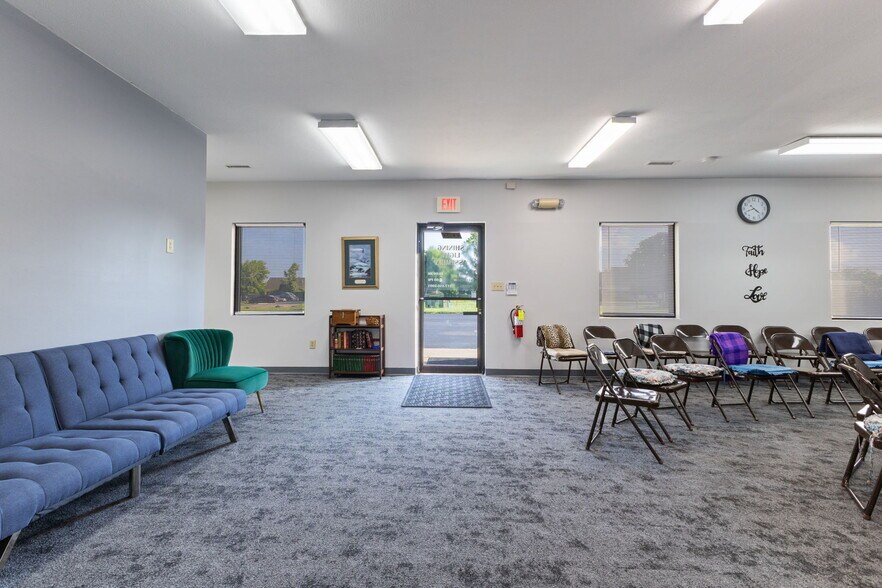 More Photos Of 5195 Commerce Cir, Indianapolis Industrial For Sale