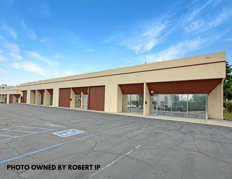 More Photos Of 135 E Chestnut Ave, Monrovia Flex For Lease
