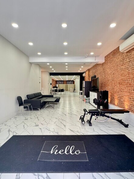 More Photos Of 870 Dekalb Ave, Brooklyn Apartments For Lease