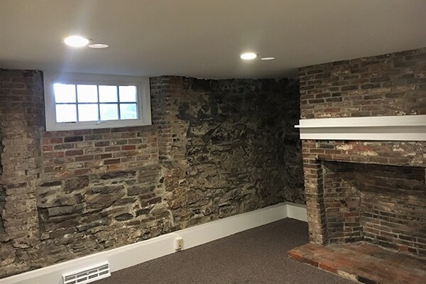 More Photos Of 35 King St, Burlington Office For Lease