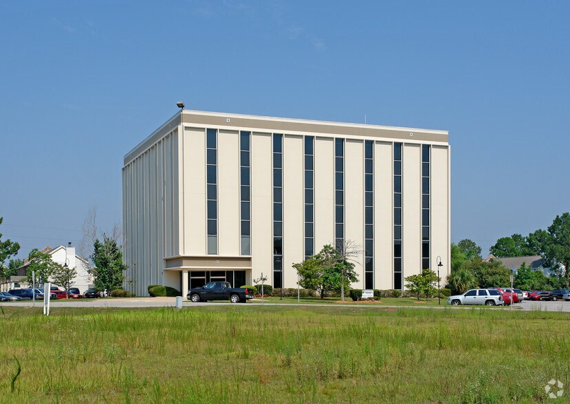 More Photos Of 900 Western America Cir, Mobile Unknown For Lease