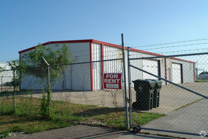 More Photos Of 3609 Wow Rd, Corpus Christi Warehouse For Lease