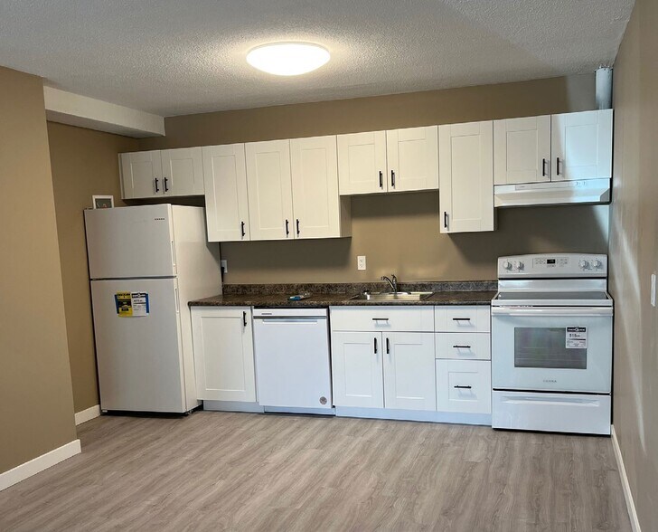 More Photos Of 412 B Av N, Saskatoon Apartments For Sale