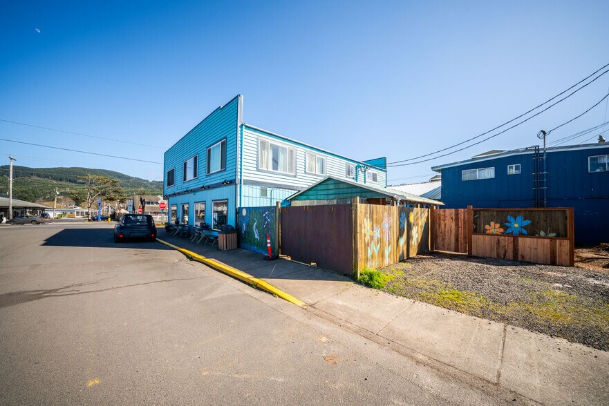 More Photos Of 101 S Miller St, Rockaway Beach Storefront Retail Residential For Sale