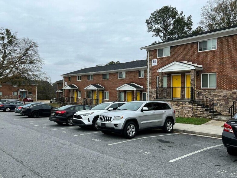 More Photos Of 3751 Martin Luther King Jr Dr SW, Atlanta Apartments For Sale