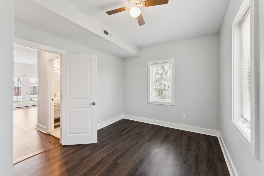 More Photos Of 2822 28th St SE, Washington Apartments For Sale