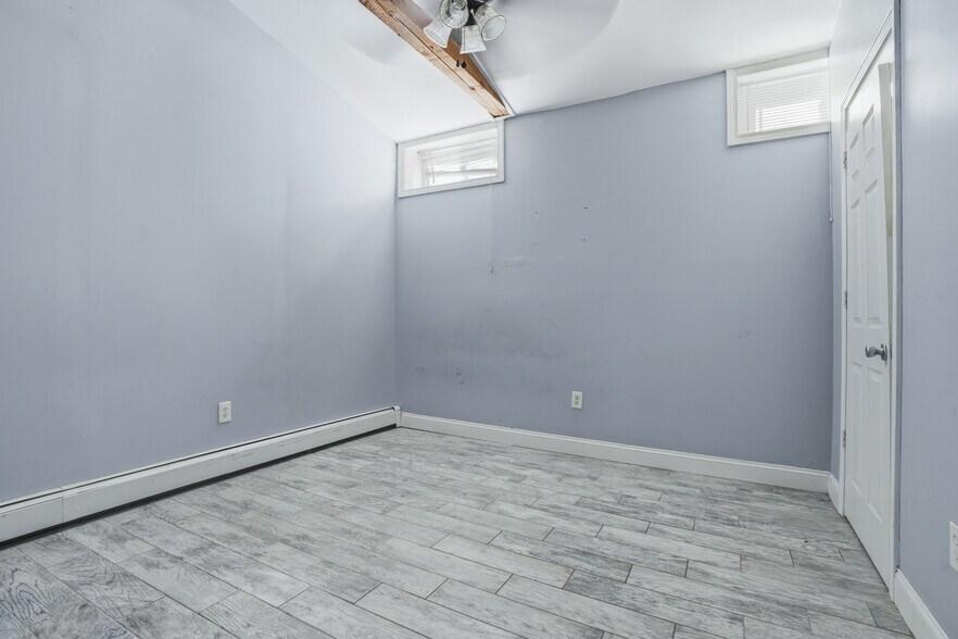 More Photos Of 632 Fall River Ave, Seekonk Apartments For Sale