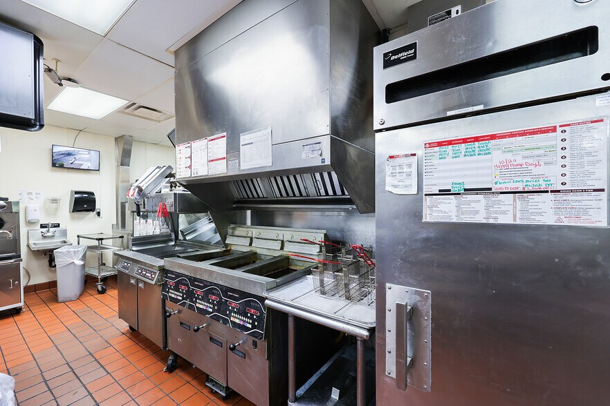 More Photos Of 310 S Boulder Hwy, Henderson Fast Food For Lease