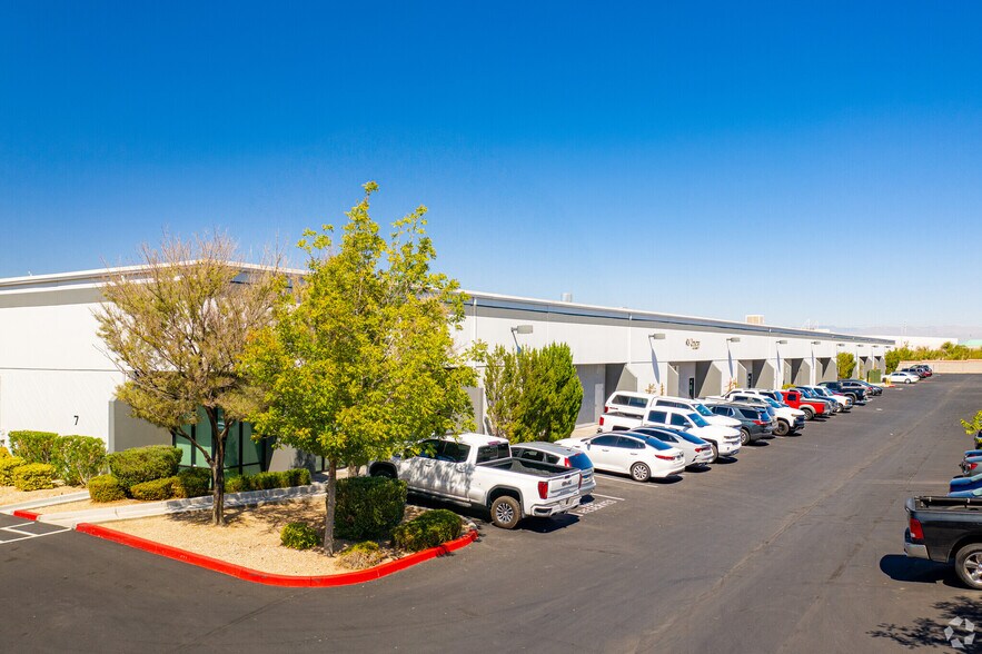 More Photos Of 7 Sunset Way, Henderson Warehouse For Lease