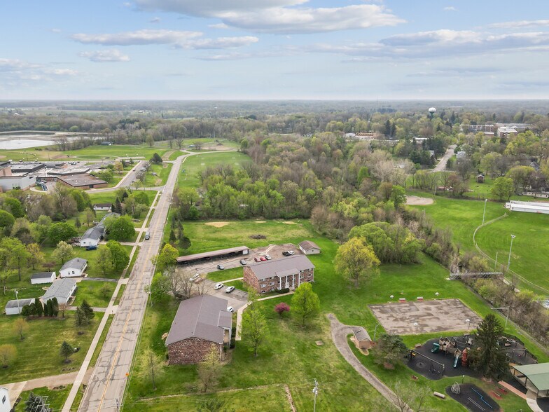 More Photos Of 186 1st St, Olivet Apartments For Sale