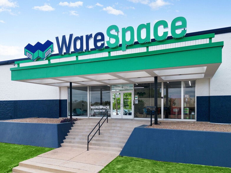 More Photos Of 3131 W Bolt St, Fort Worth Warehouse For Lease