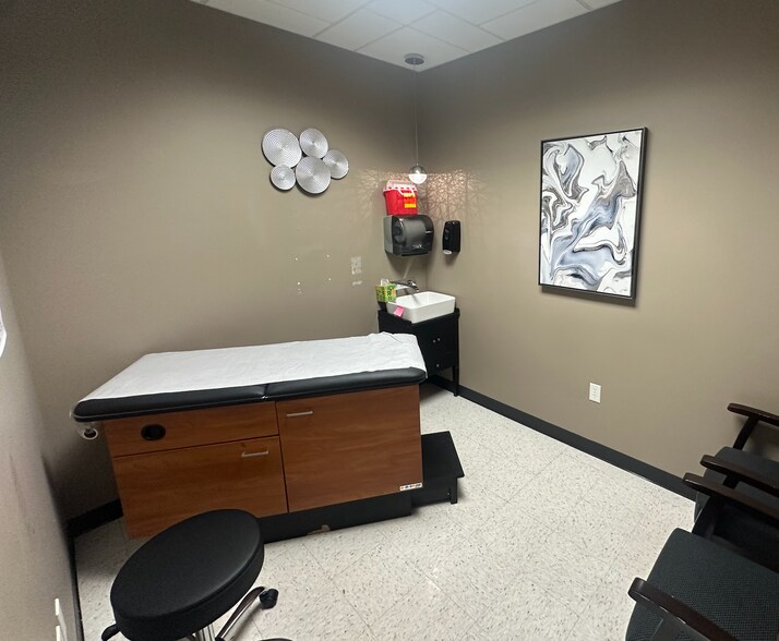 More Photos Of 4465 S 900 E, Millcreek Medical For Lease