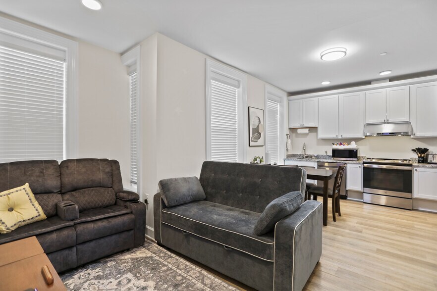 More Photos Of 34 W Franklin St, Hagerstown Apartments For Sale