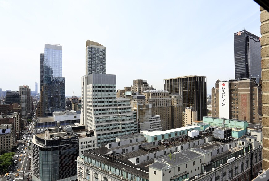 More Photos Of 1350 Broadway, New York Office For Lease