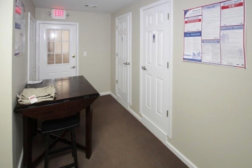 More Photos Of 59 Rogers Ave, Jasper Warehouse For Sale