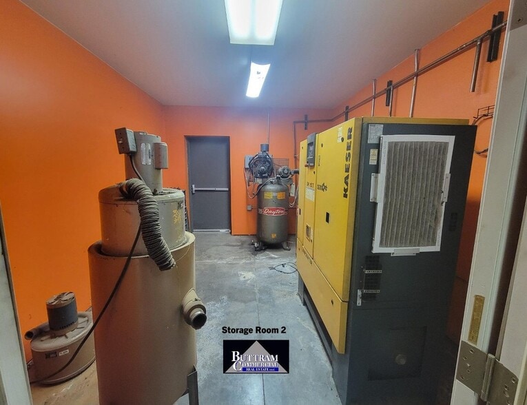 More Photos Of 3502 Red Iron Dr, Webb City Warehouse For Sale