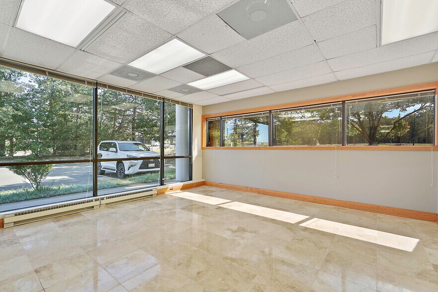 More Photos Of 131 Elden St, Herndon Medical For Lease