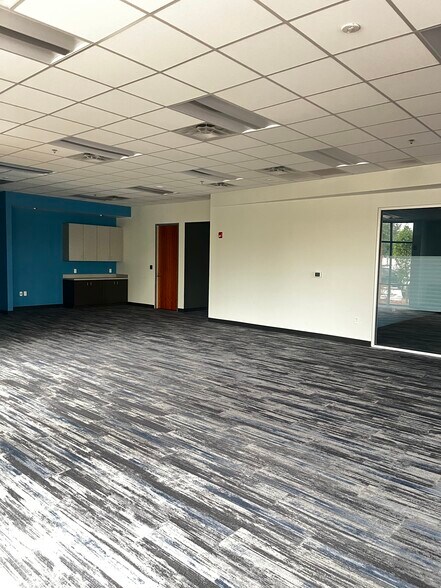 More Photos Of 100 N Dean Rd, Orlando Unknown For Lease