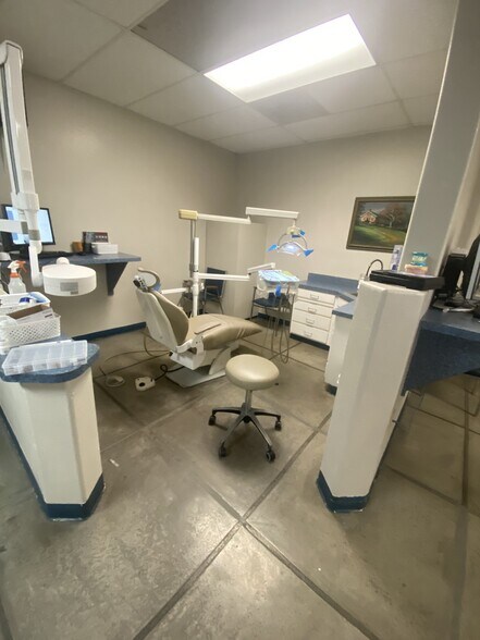 More Photos Of 2025 W Grant Rd, Tucson Medical For Sale