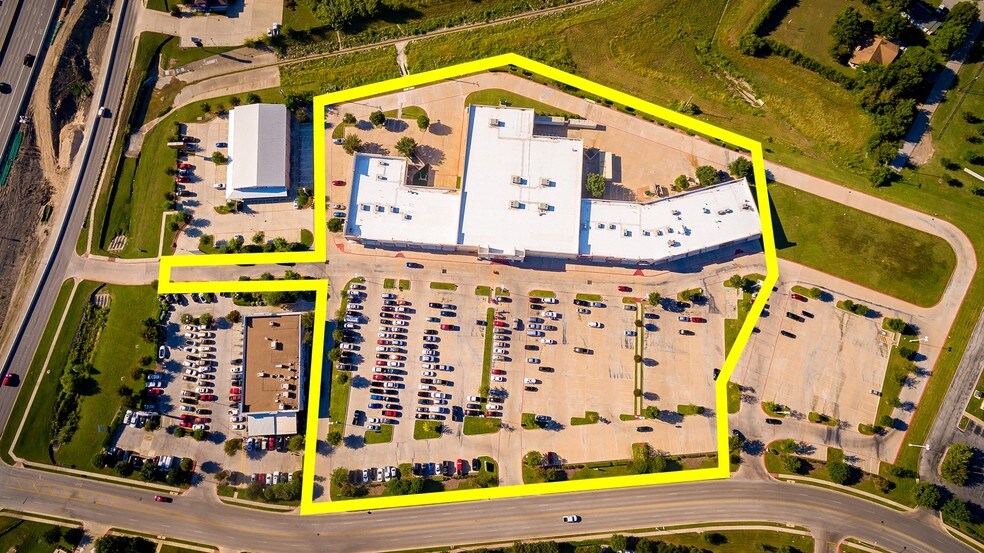 More Photos Of 1201 S Interstate 35, Round Rock Unknown For Lease