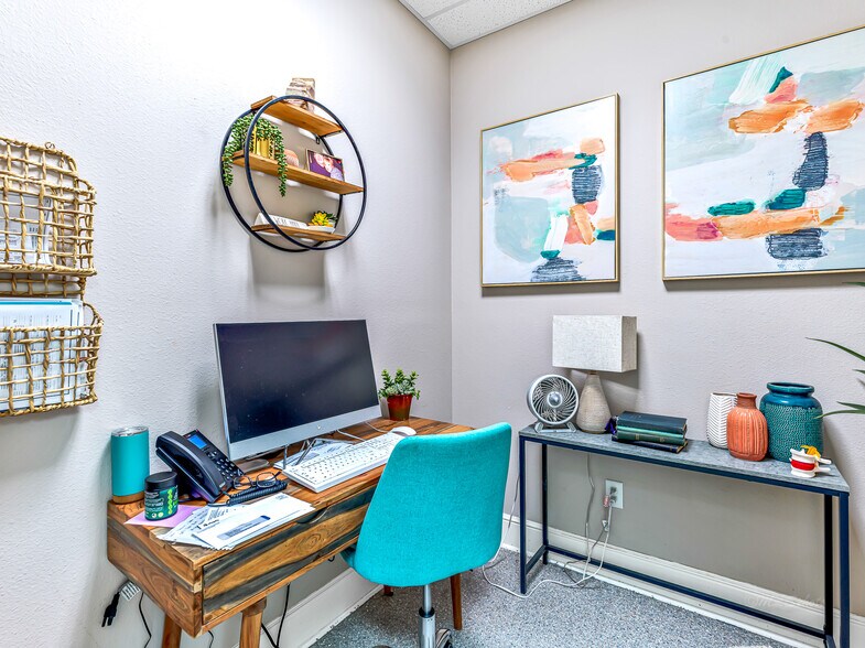 More Photos Of 456 Park Grove Dr, Katy Medical For Lease