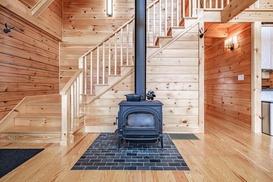 More Photos Of 232 Mountain Rd, West Bath Specialty For Sale