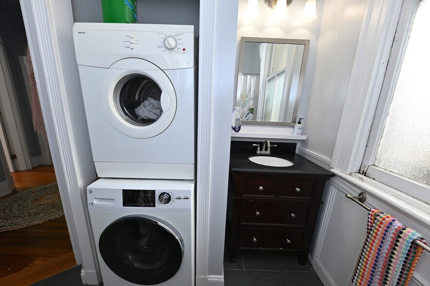 More Photos Of 1314 Highland Ave, Louisville Multifamily For Sale