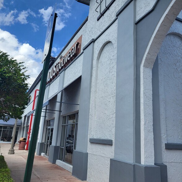 More Photos Of 8651 SW 124th St, Miami General Retail For Lease