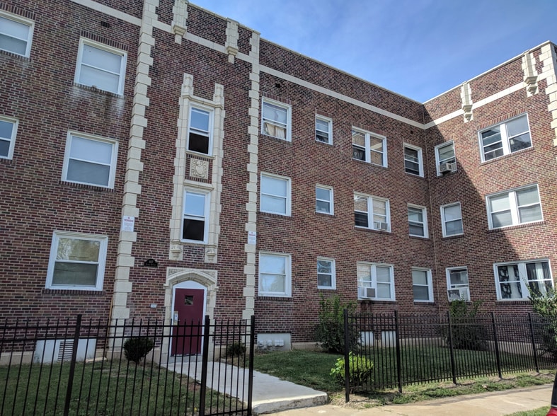 More Photos Of 807 Clara Ave, Saint Louis Apartments For Sale