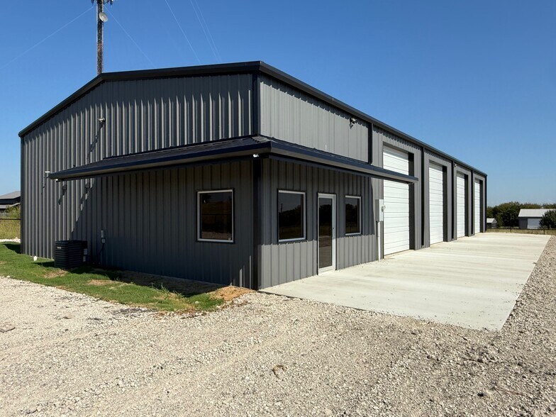 More Photos Of 1730 Smith Rd, Rockwall Warehouse For Lease
