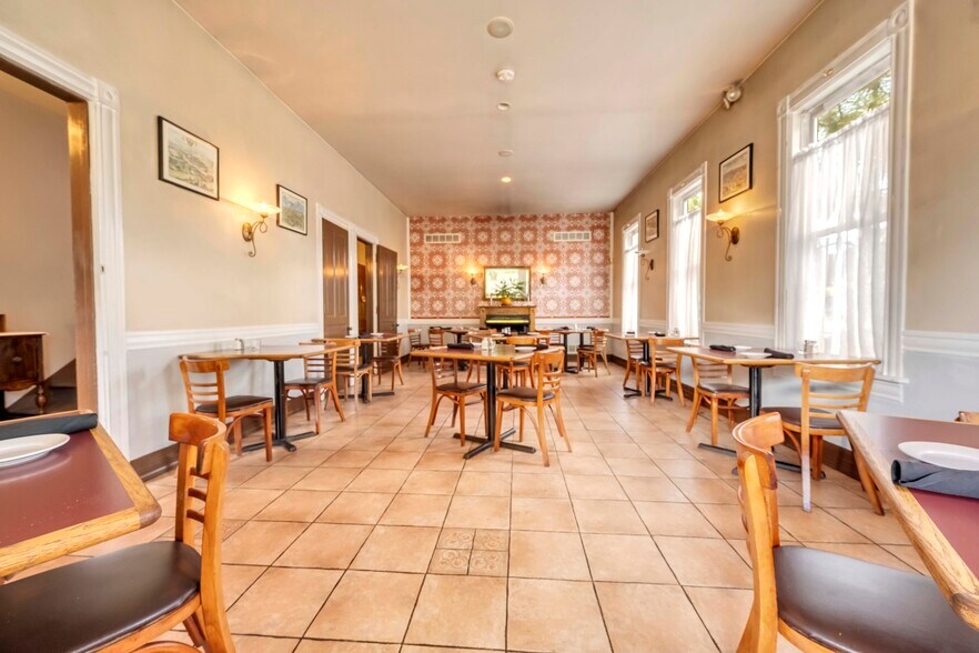 More Photos Of 5881 Sullivan Trl, Nazareth General Retail For Sale