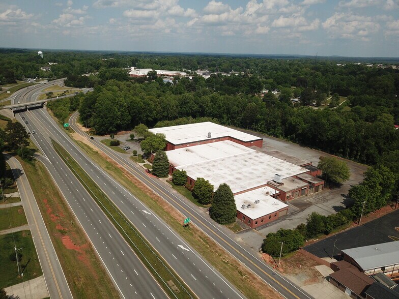 More Photos Of 400 National Blvd, Lexington Manufacturing For Sale