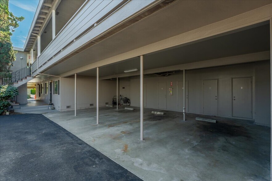 More Photos Of 660 Roble Ave, Menlo Park Apartments For Sale