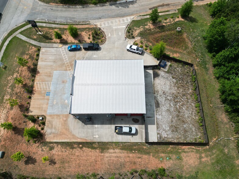More Photos Of 2101 Dogwood Industrial Cir, Conyers Warehouse For Sale
