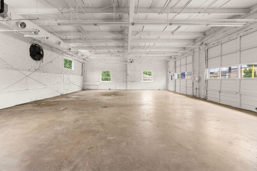 More Photos Of 4106 Gallatin Pike, Nashville Auto Repair For Lease