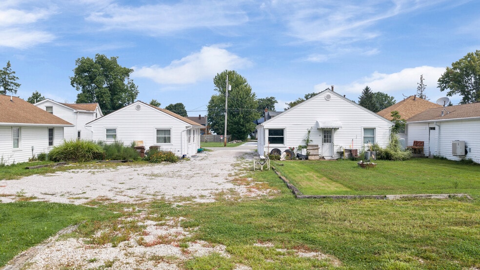 More Photos Of 5196 Lake Rd E, Geneva Hotel For Sale