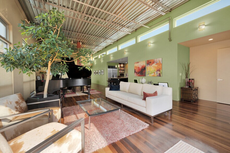 More Photos Of 160 Roy St, Seattle Office Residential For Sale