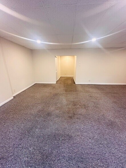 More Photos Of 62 Public Sq, Salem Storefront Retail Office For Sale