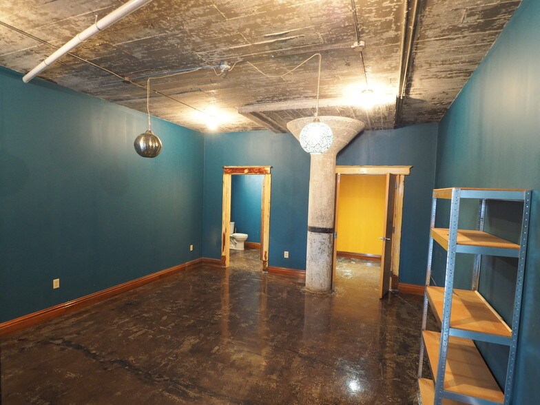 More Photos Of 2400 S Jefferson Ave, Saint Louis Office For Lease