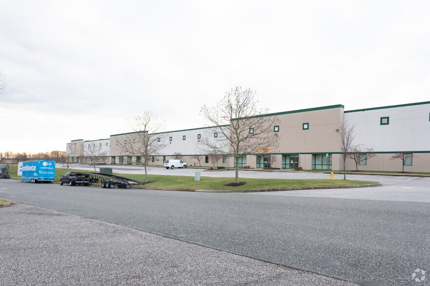 More Photos Of 1301 Continental Dr, Abingdon Unknown For Lease