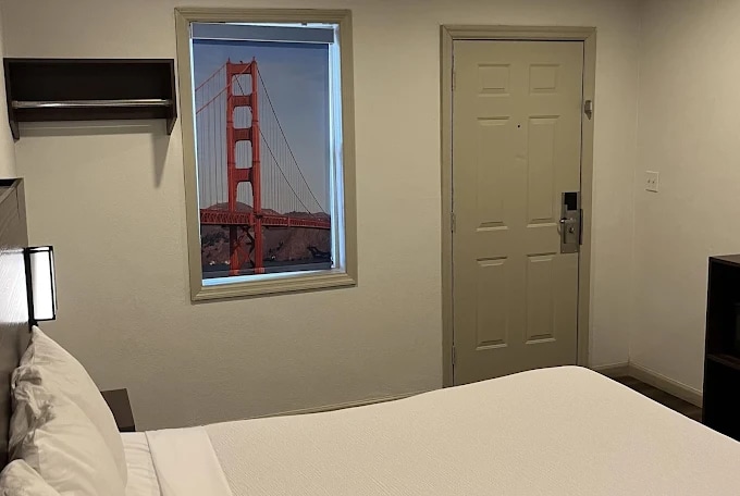 More Photos Of 710 S Scott St, Bainbridge Hotel For Sale