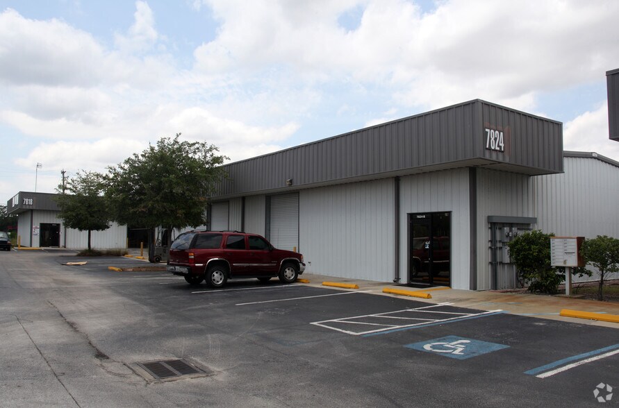 More Photos Of 7818 Causeway Blvd, Tampa Unknown For Lease