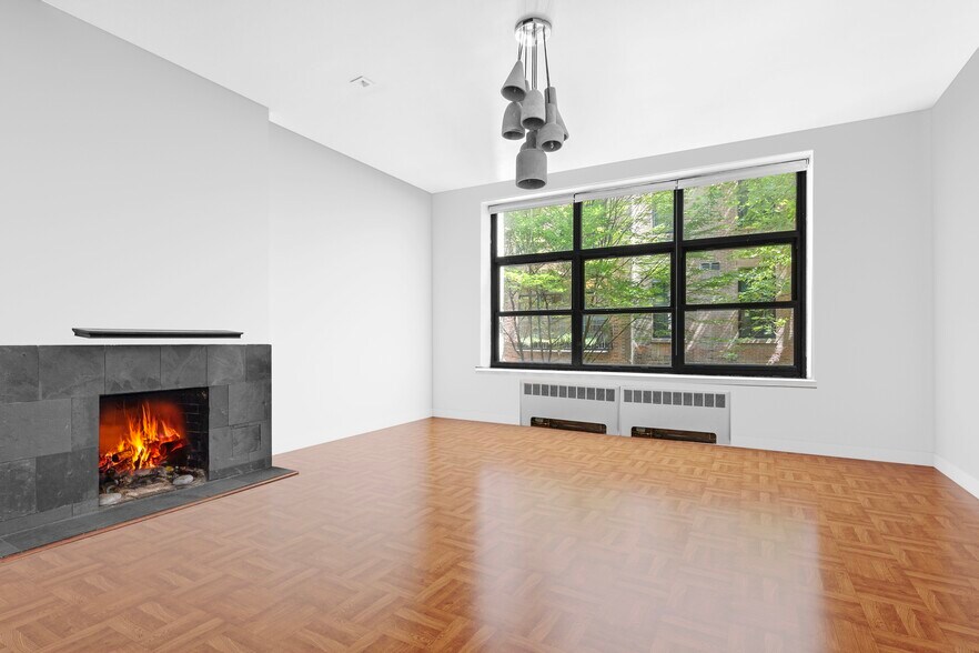 More Photos Of 33 W Ninth St, New York Apartments For Sale