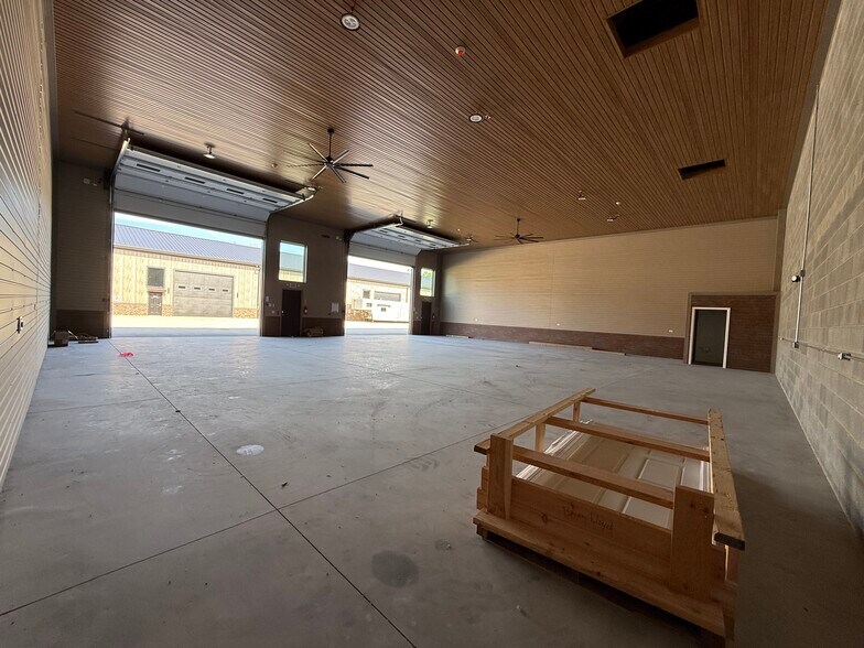 More Photos Of 144 McCrary Rd, Mooresville Industrial For Sale