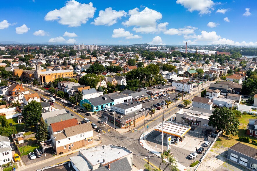 More Photos Of 5 Locust Avenue, Wallington Storefront For Sale